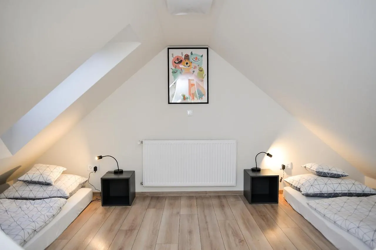 Foeldi Paradicsom Vendeghaz Hajduszoboszlo Apartment