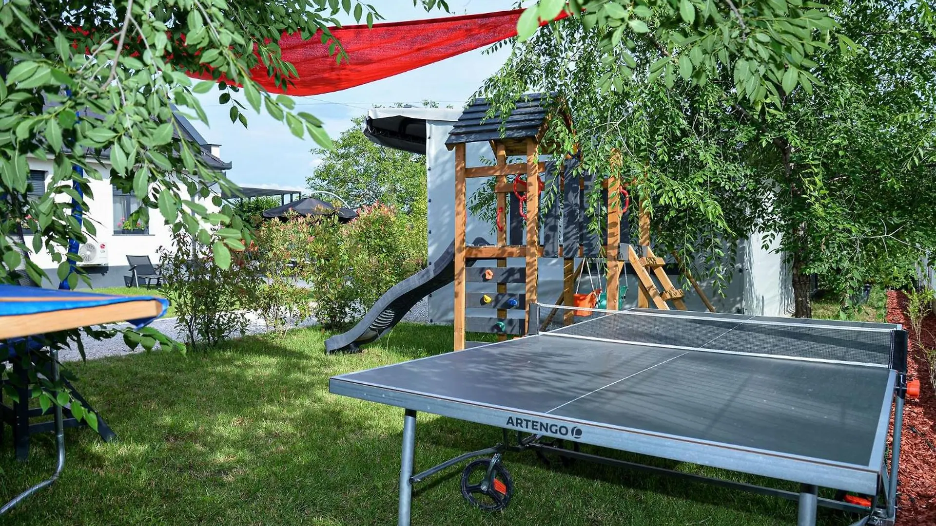 Foeldi Paradicsom Vendeghaz Hajduszoboszlo Hungary